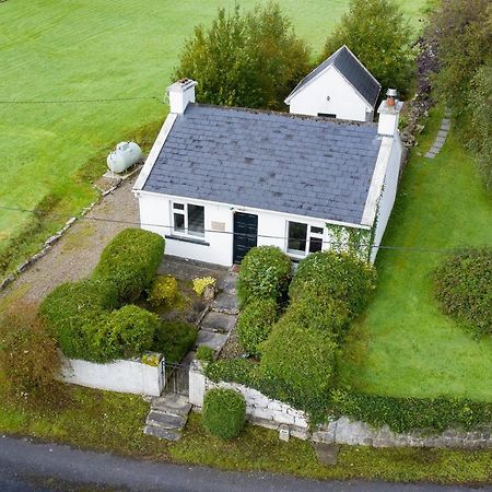 The Cottage @ Burkedale House Corofin  エクステリア 写真